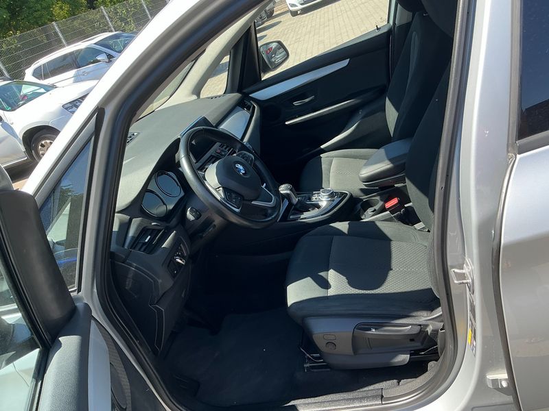 BMW 2er 225xe Active Tourer 2019 – снимка 16