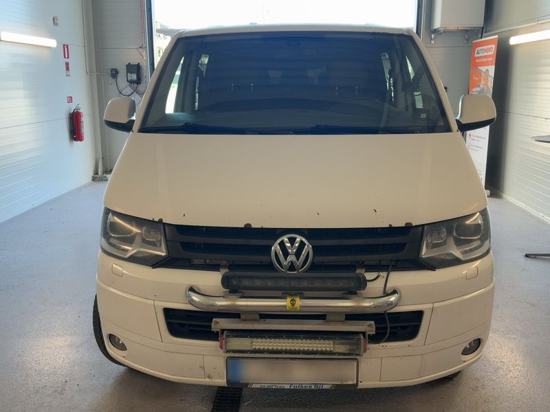Volkswagen T5 Kombi 2.0 TDI lang 4Motion 2014 – снимка 9