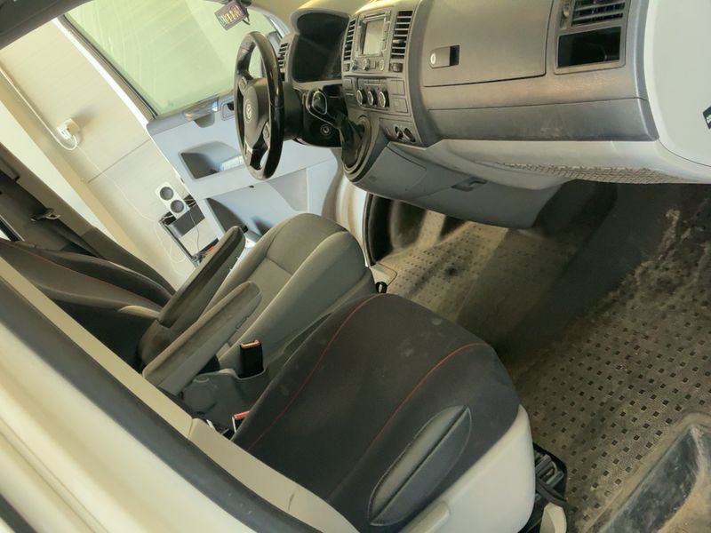 Volkswagen T5 Kombi 2.0 TDI lang 4Motion 2014 – снимка 11