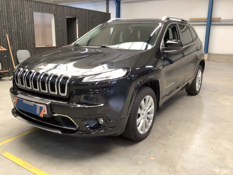 Jeep Cherokee 2.2 M-Jet Overland 4WD 2017 – снимка 1