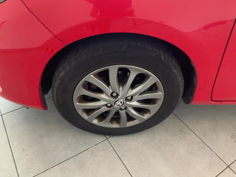 Toyota Yaris 1.0 VVT-i Active 2016 – снимка 3