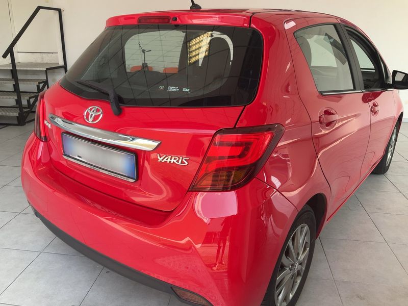 Toyota Yaris 1.0 VVT-i Active 2016 – снимка 8