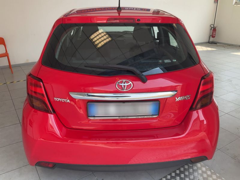 Toyota Yaris 1.0 VVT-i Active 2016 – снимка 7