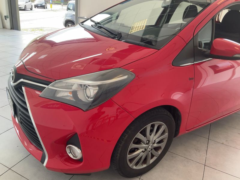 Toyota Yaris 1.0 VVT-i Active 2016 – снимка 2