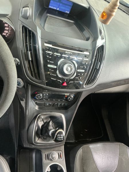 Ford Kuga 2.0 TDCi Titanium 2013 – снимка 23