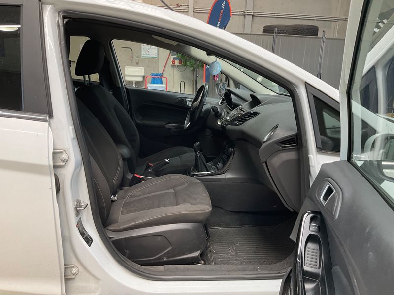 Ford Fiesta 1.5 TDCi Titanium 2017 – снимка 3