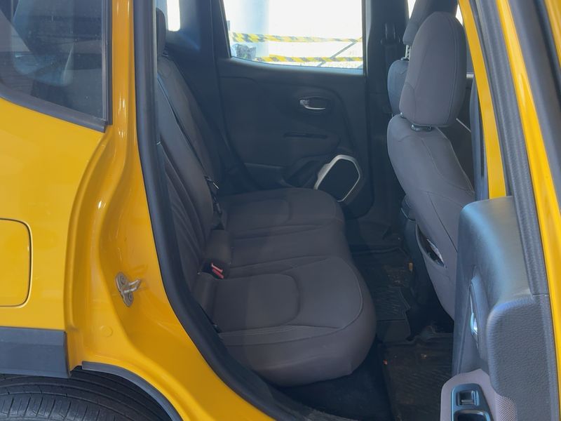 Jeep Renegade 2.0 M-Jet Night Eagle 4WD 2016 – снимка 19