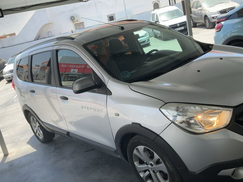 Dacia Lodgy 1.5 dCi Stepway 2015 – снимка 12