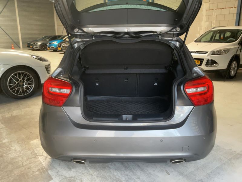 Mercedes-Benz A-Klasse A 200 BlueEfficiency Urban 2015 – снимка 15
