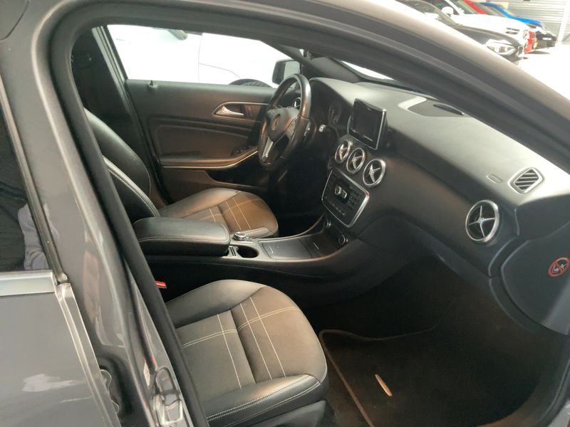 Mercedes-Benz A-Klasse A 200 BlueEfficiency Urban 2015 – снимка 16