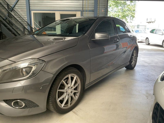 Mercedes-Benz A-Klasse A 200 BlueEfficiency Urban 2015 – снимка 2