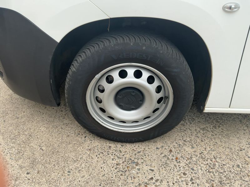 Citroen Berlingo 1.5 Blue-HDi Control XL 2021 – снимка 3