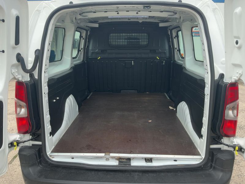 Citroen Berlingo 1.5 Blue-HDi Control XL 2021 – снимка 15