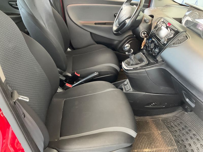 Lancia Ypsilon 0.9 TwinAir CNG Silver 2016 – снимка 3