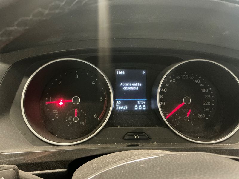 Volkswagen Tiguan 2.0 TDI Comfortline BlueMotion Tech 2018 – снимка 18