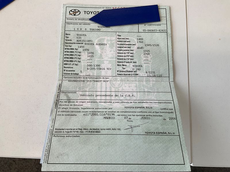Toyota Avensis 2.2 D-4D Sol 2007 – снимка 6