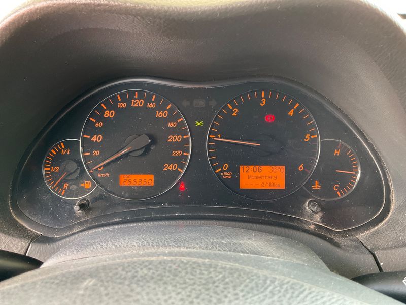 Toyota Avensis 2.2 D-4D Sol 2007 – снимка 4
