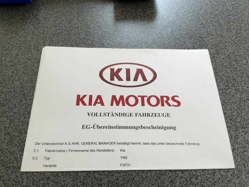 Kia Venga 1.6 FIFA World Cup Edition 2014 – снимка 22