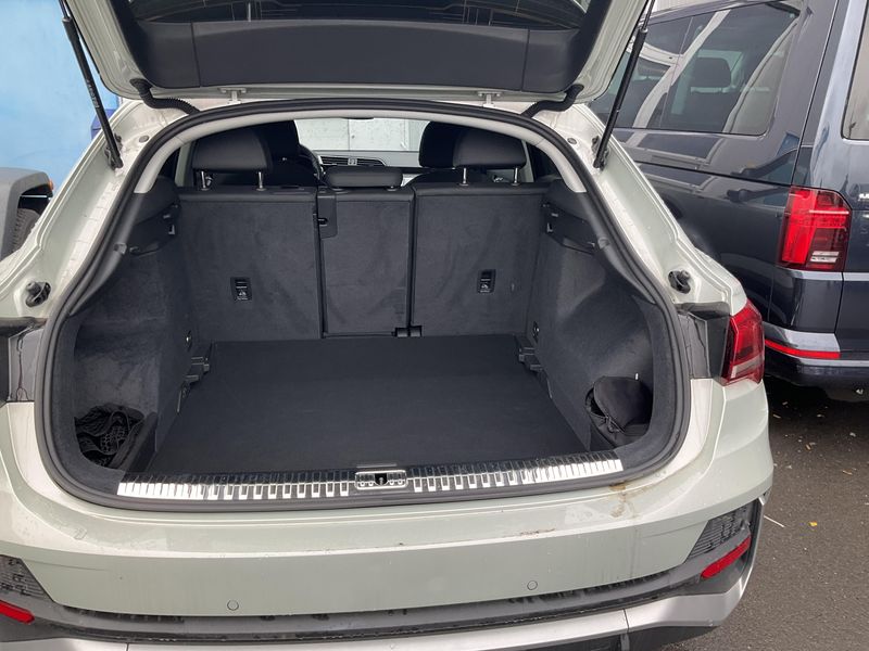 Audi Q3 Sportback 40 TFSI quattro S line 2024 – снимка 15