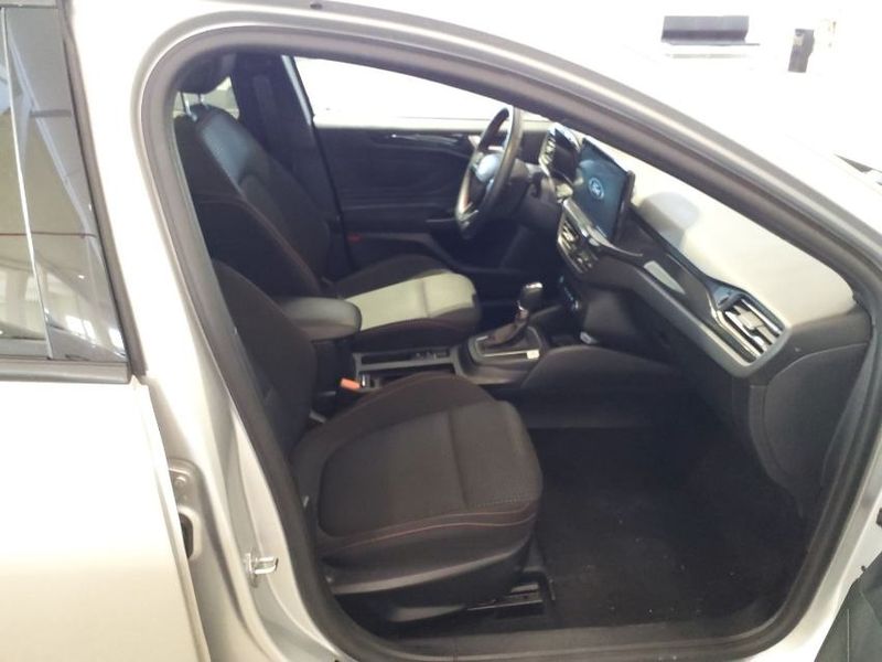 Ford Focus 1.0 EcoBoost Mild-Hybrid ST-Line 2024 – снимка 10