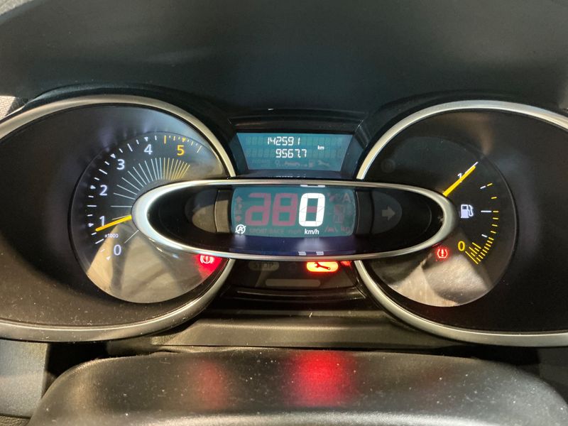 Renault Clio 1.5 dCi Energy Air MediaNav 2015 – снимка 18
