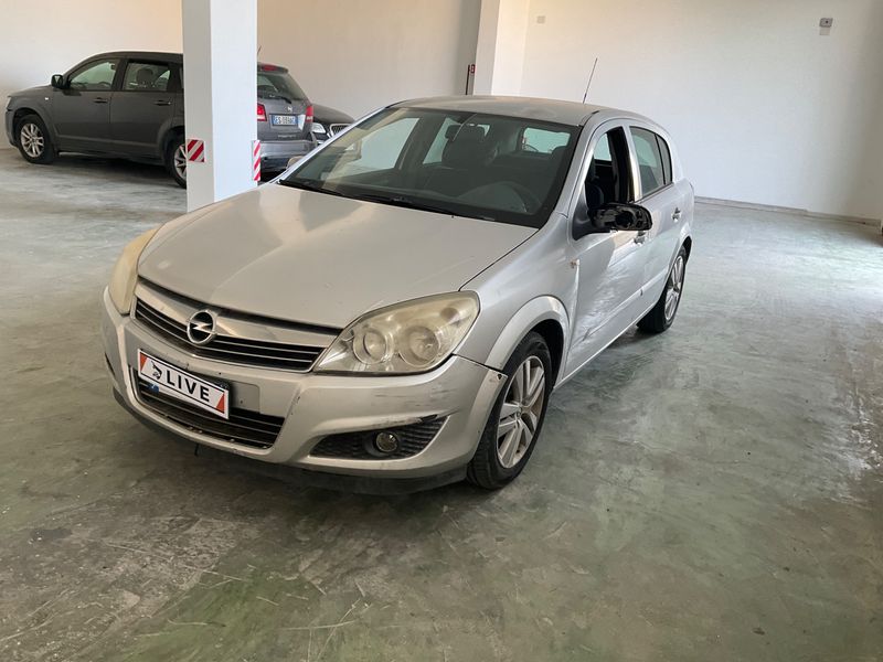 Opel Astra 1.6 Edition 2008 – снимка 1