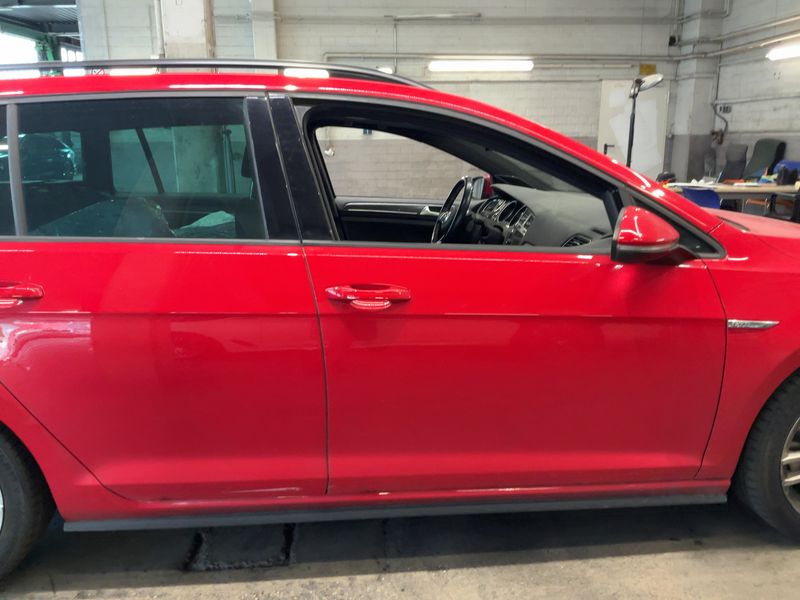Volkswagen Golf VII 2.0 TDI GTD BlueMotion Tech 2018 – снимка 10