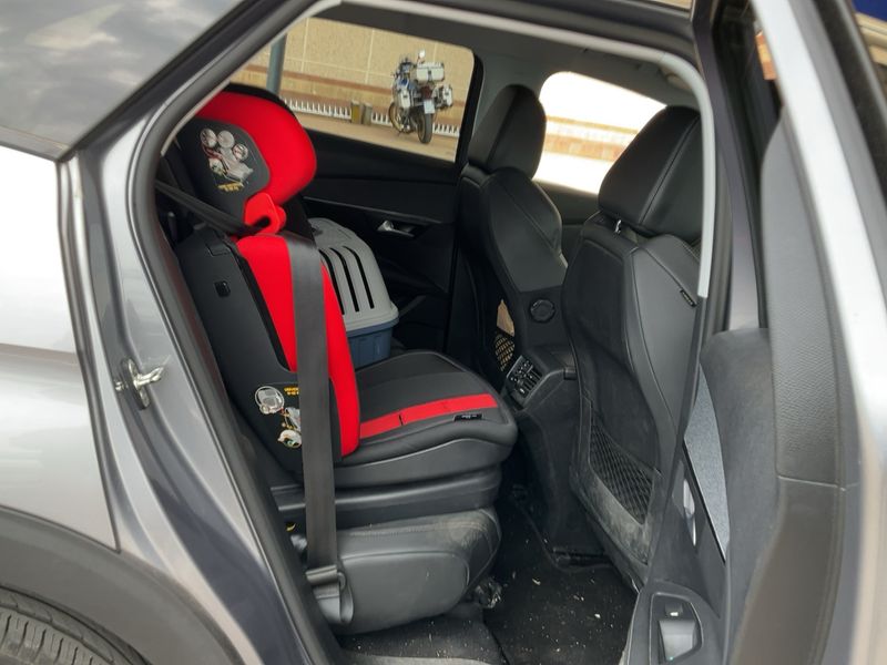 Peugeot 3008 1.5 Blue-HDi Allure 2021 – снимка 19