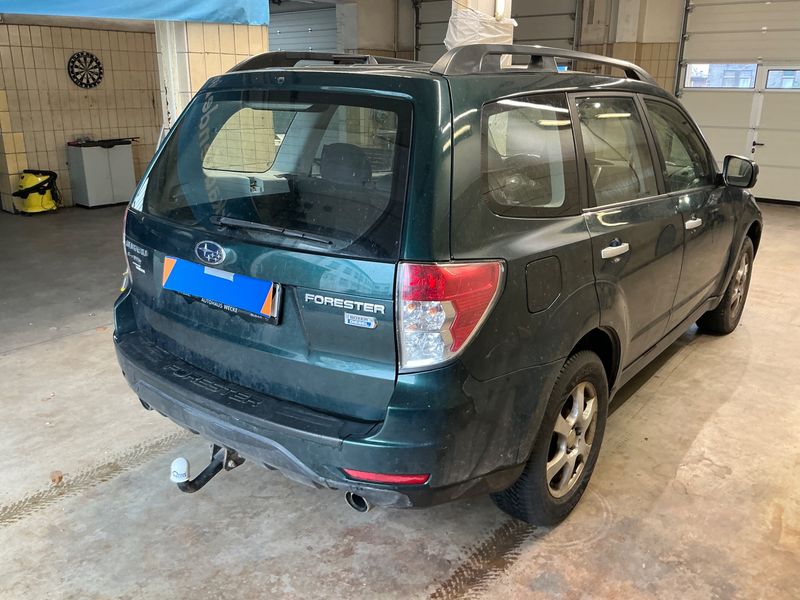 Subaru Forester 2.0 Diesel Comfort 2012 – снимка 2