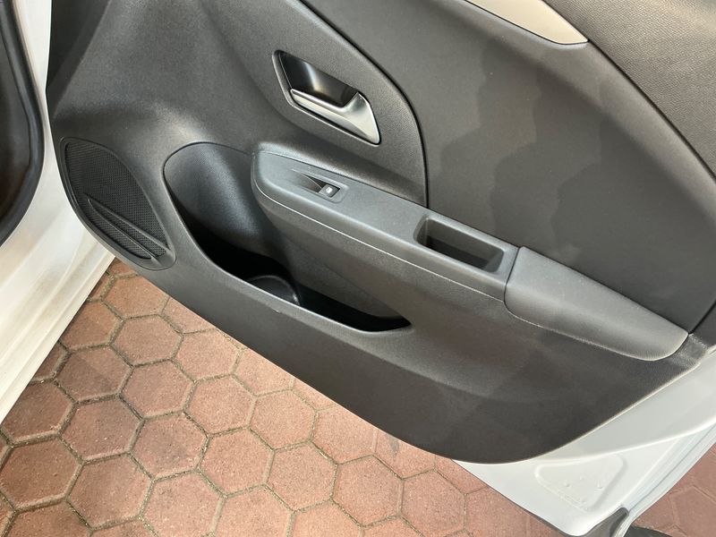 Opel Corsa 1.5 CDTI Edition 2023 – снимка 24