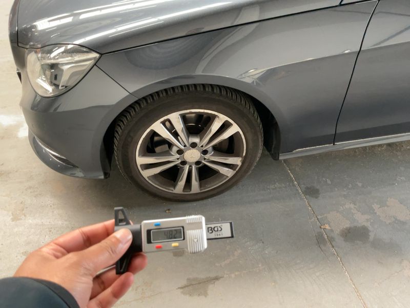 Mercedes-Benz E-Klasse E 350 CDI T 4Matic BlueTEC Avantgarde 2015 – снимка 3