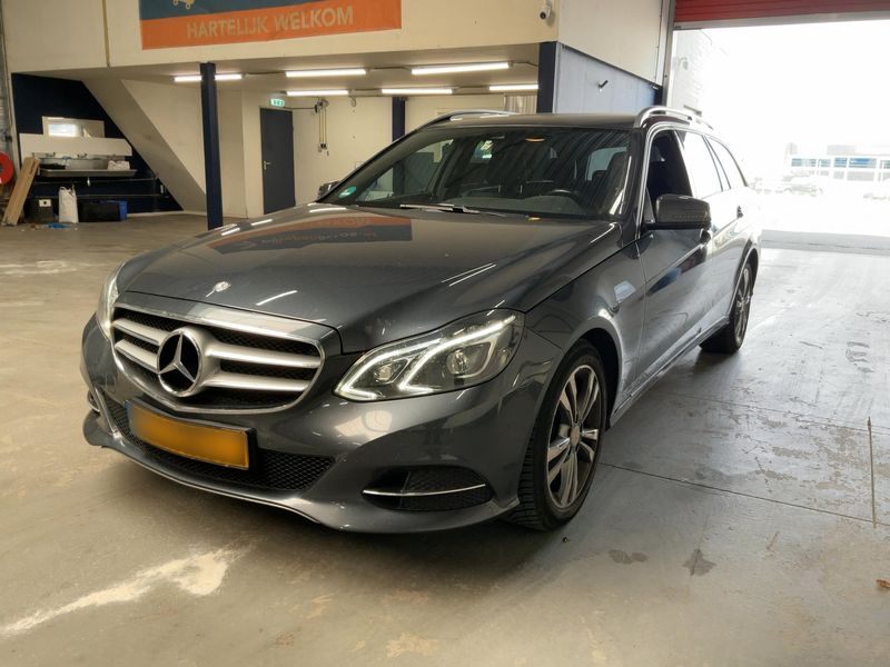 Mercedes-Benz E-Klasse E 350 CDI T 4Matic BlueTEC Avantgarde 2015 – снимка 1