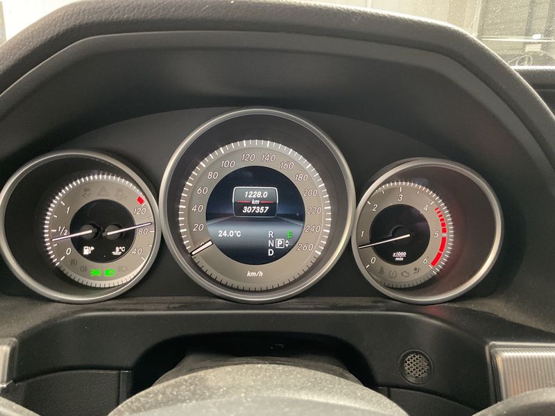 Mercedes-Benz E-Klasse E 350 CDI T 4Matic BlueTEC Avantgarde 2015 – снимка 18