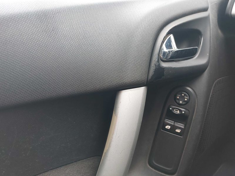 Citroen C3 1.4 Attraction 2010 – снимка 38