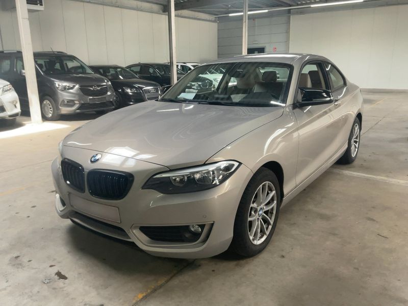 BMW 2er 220i Advantage 2015 – снимка 1