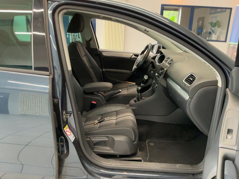 Volkswagen Golf VI 2.0 TDI Match 2012 – снимка 17