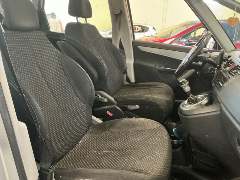 Citroen C4 Picasso 1.6 HDi 2009 – снимка 3