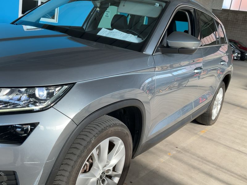 Skoda Kodiaq 2.0 TDI Style 4x4 2019 – снимка 2