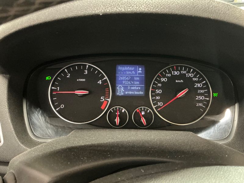 Renault Laguna 2.0 dCi GT 4Control 2011 – снимка 4