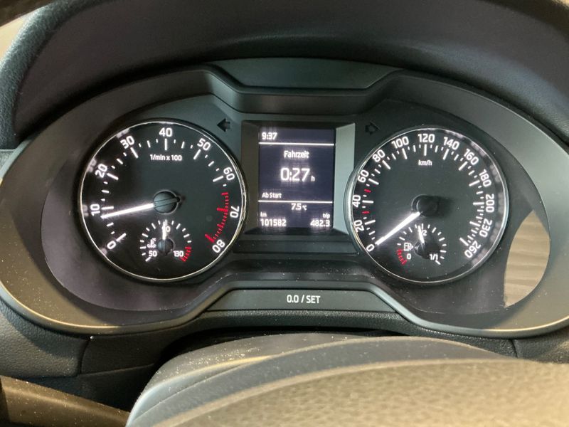 Skoda Octavia 1.4 TSI Joy 2016 – снимка 19