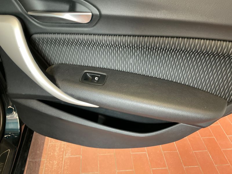 BMW 1er 118d 2013 – снимка 28