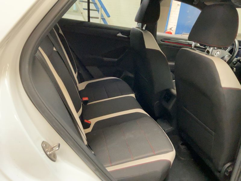 Volkswagen T-Roc 1.5 TSI ACT Sport 2018 – снимка 19