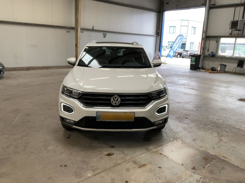 Volkswagen T-Roc 1.5 TSI ACT Sport 2018 – снимка 14