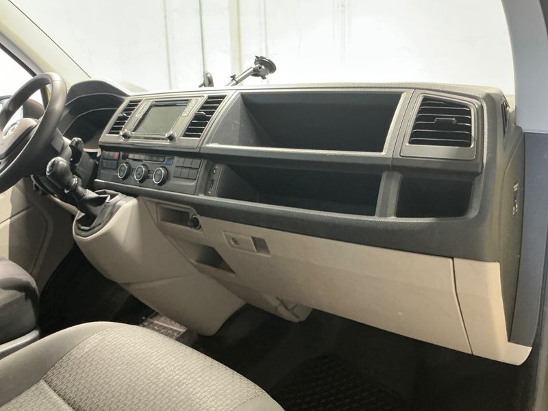 Volkswagen T6 Caravelle 2.0 TDI EcoProfi lang 2019 – снимка 25