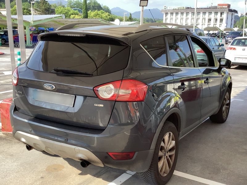 Ford Kuga 2.0 TDCi Titanium 2010 – снимка 8