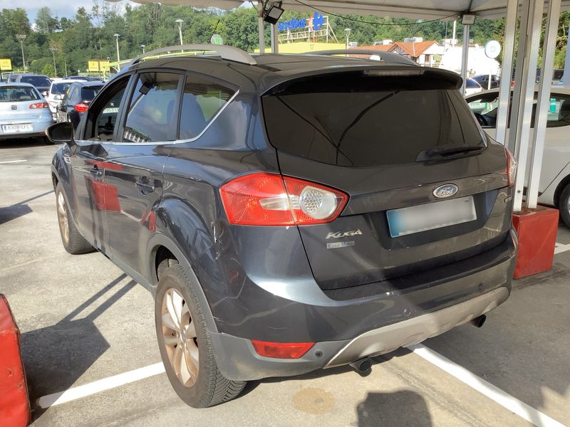 Ford Kuga 2.0 TDCi Titanium 2010 – снимка 6