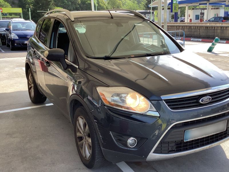 Ford Kuga 2.0 TDCi Titanium 2010 – снимка 12