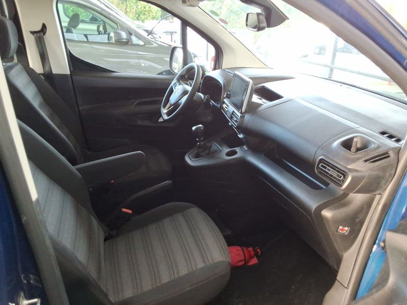 Opel Combo Life 1.5 CDTI Edition 2022 – снимка 10