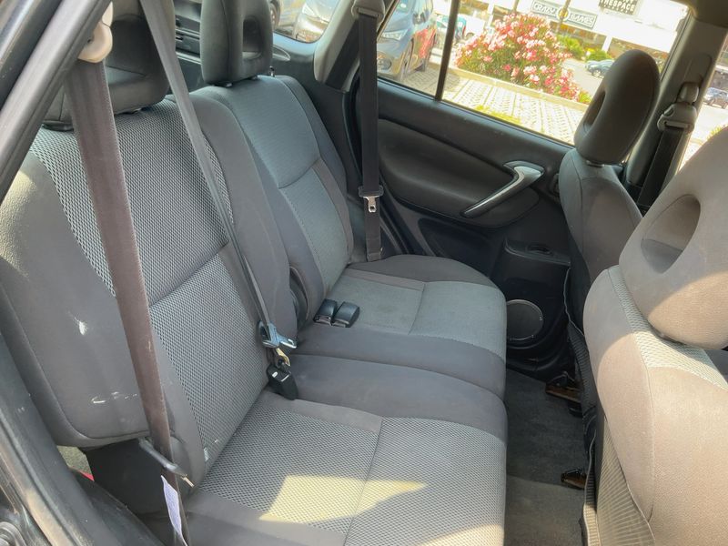 Toyota RAV 4 2.0 D-4D 4x4 2005 – снимка 14