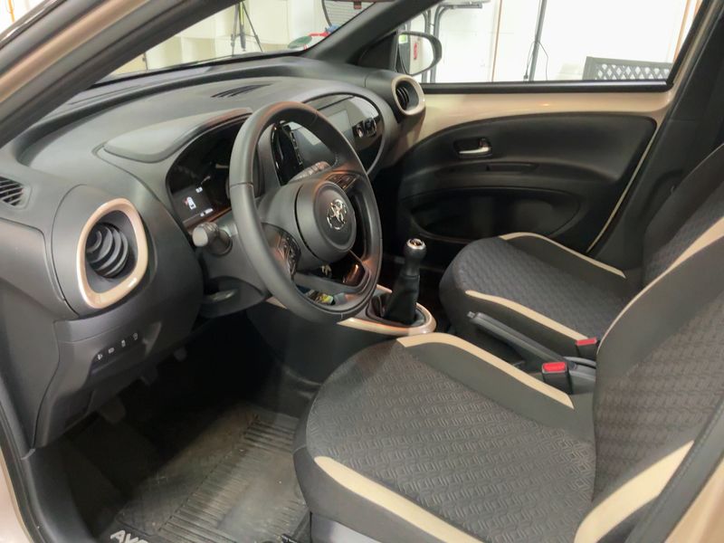 Toyota Aygo X 1.0 VVT-i Design 2024 – снимка 16